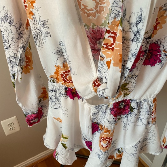 Cotton Candy LA boho floral romper/playsuit - Picture 3 of 5